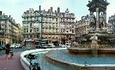 photo of one of Lyon's many beautiful fountains
