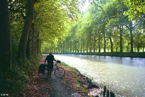photo of Canal du Midi